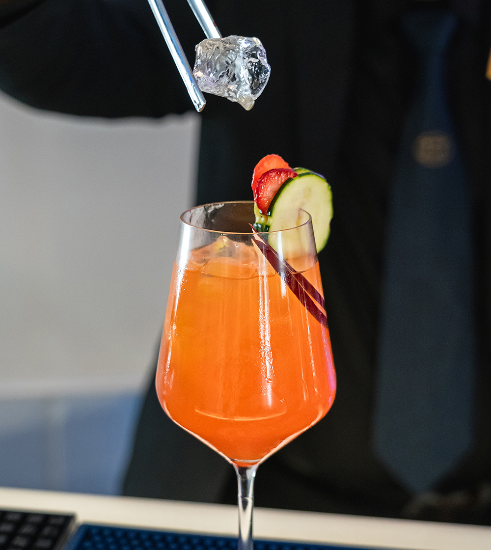 Food & beverage Controller